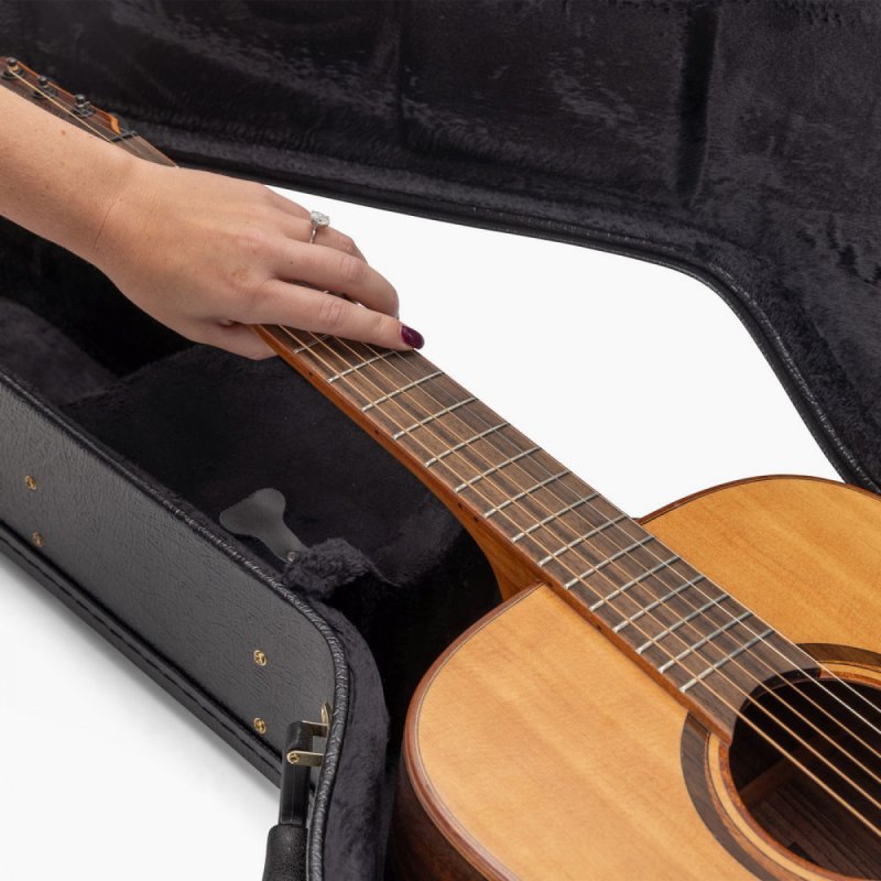 On-Stage Hardshell Acoustic Guitar Case
